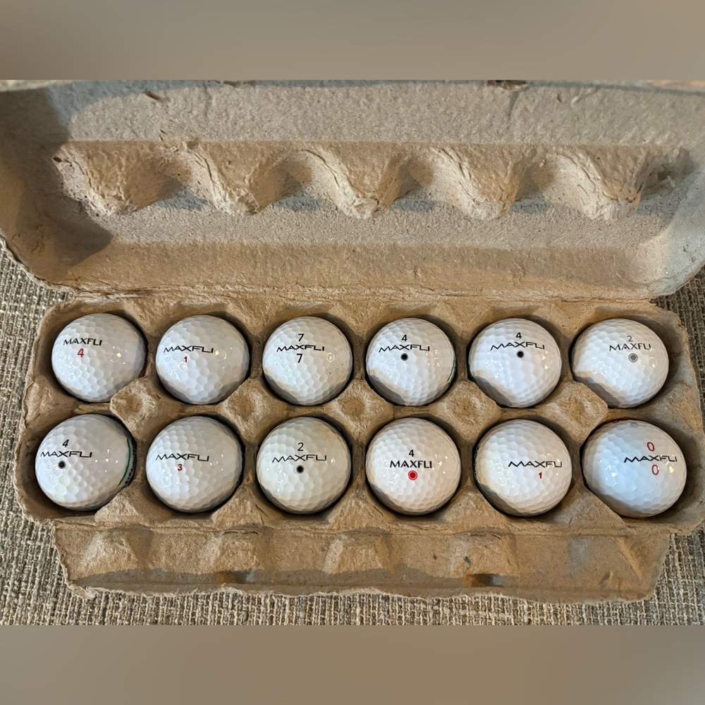 MAXFLI Used Golf Balls - Grade 4A